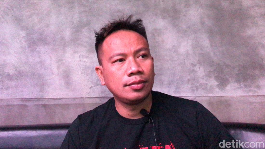 Datang ke Wedding Fair, Vicky Prasetyo Siap Menikah Lagi?