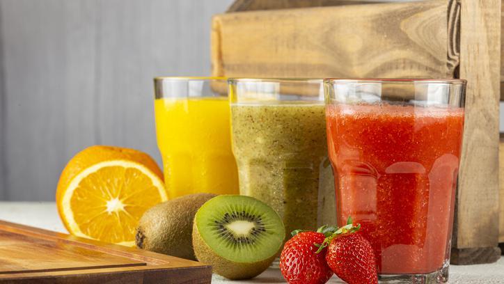8 Kebiasaan Minum yang Dapat Mencegah Perut Buncit, Cobain Yuk!