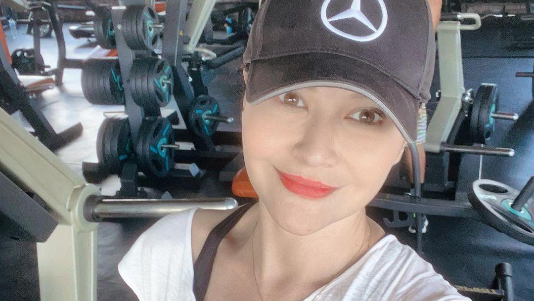 Putra Tamara Bleszynski Luka Ditabrak Orang Tak Bertanggung Jawab di Depan Rumah