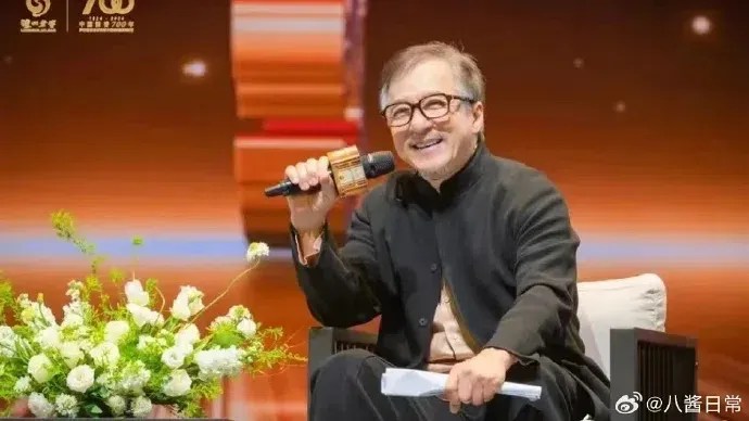 Jackie Chan Tegaskan Foto Viralnya Terlihat Lebih Tua Cuma Kebutuhan Film