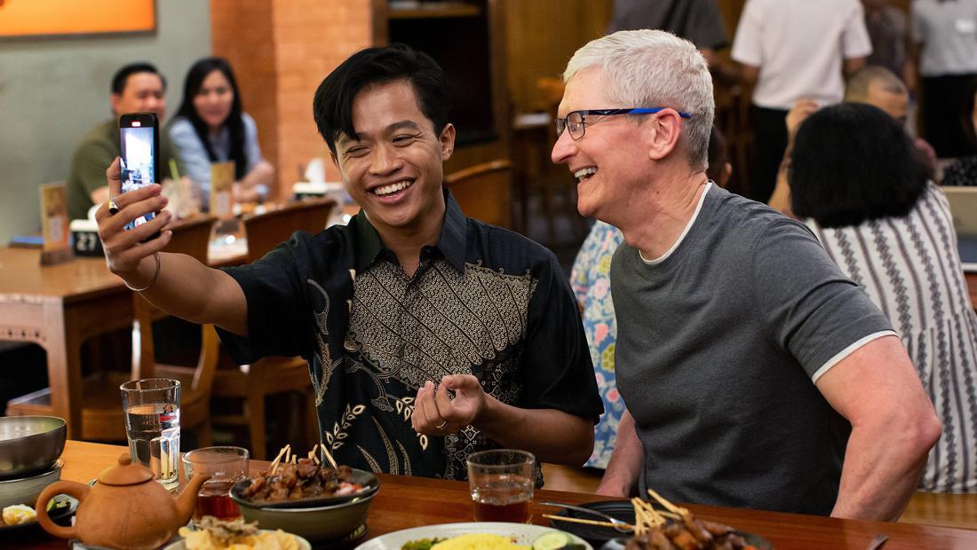 Cerita Sofyan Pratama Gemetaran Makan Sate Bareng Tim Cook