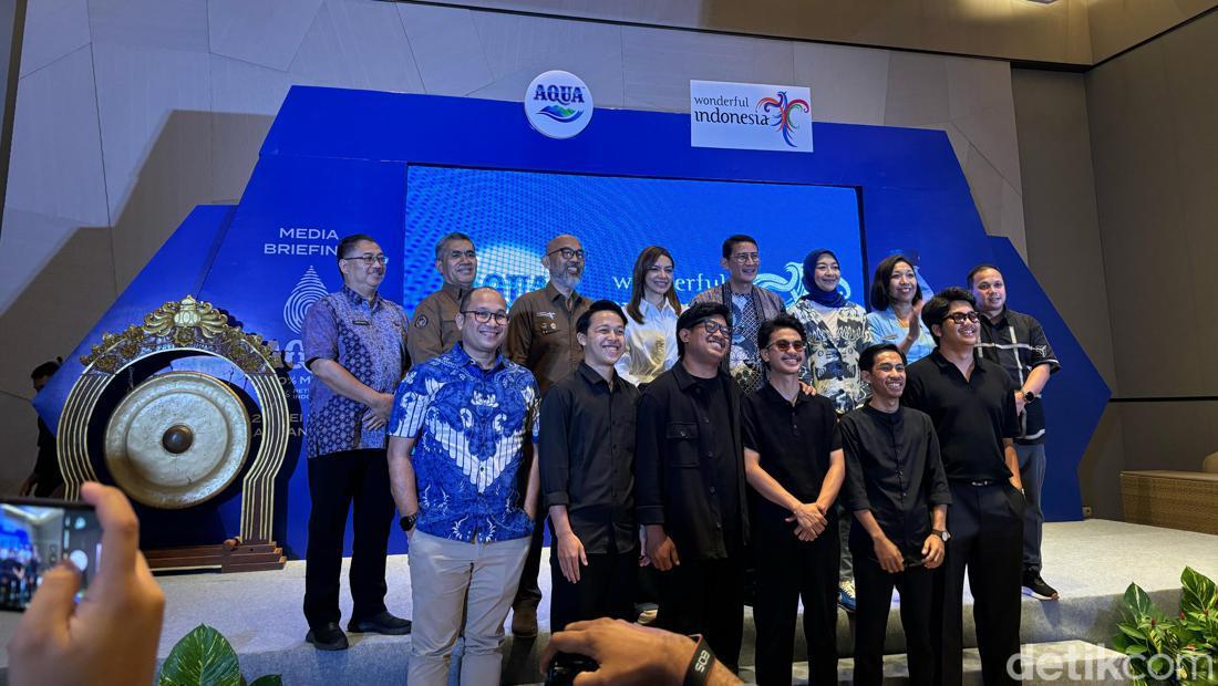 Demi ‘Healing’ Makin Sehat, AQUA Bersih-bersih Labuan Bajo