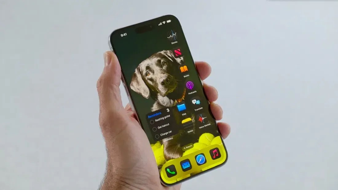 Ini Beda Kustomisasi Home Screen Android vs iOS 18