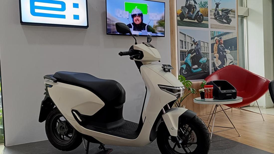 Baru Meluncur, Skuter Listrik Honda Didiskon Belasan Juta Rupiah