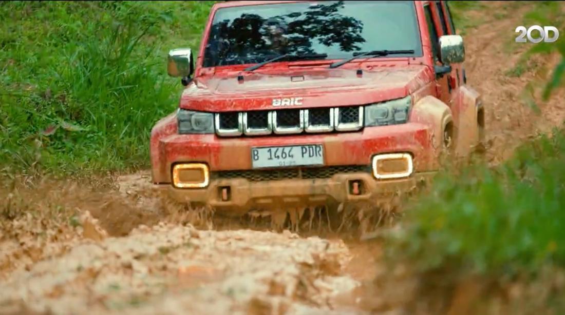 Fitur-fitur Ini Bikin BAIC BJ40 Plus Asyik Buat Diajak ‘Garuk Tanah’