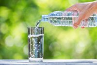 Ini Jumlah Air Putih yang Harus Diminum Untuk Bantu Turunkan Berat Badan