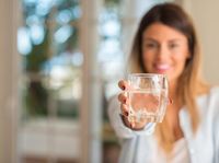 Kenapa Minum Air Putih Terasa Mual