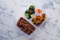 Liburan Nataru Bikin Berat Badan Naik? Ini Cara Mencegahnya