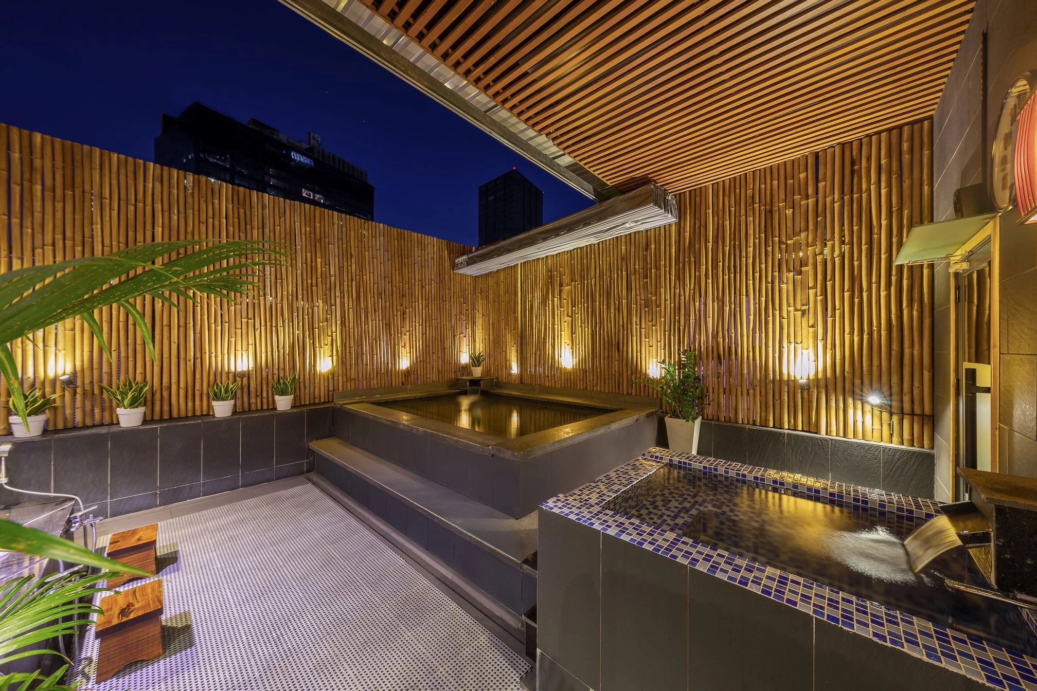 東屋ホテル | ハノイ、ホーチミン、ダナン、ハイフォンのビジネスホテル