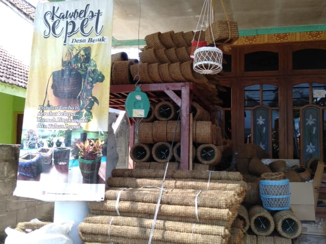 Berkah Pandemi, Bisnis Sabut Kelapa Untung 100 Persen - Bacaini.id