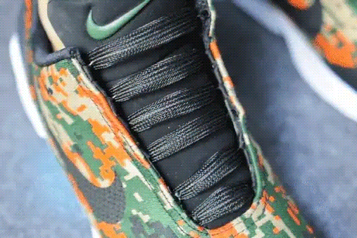 Here's How to Use Nike's New Auto-Lacing HyperAdapt 1.0 Sneakers