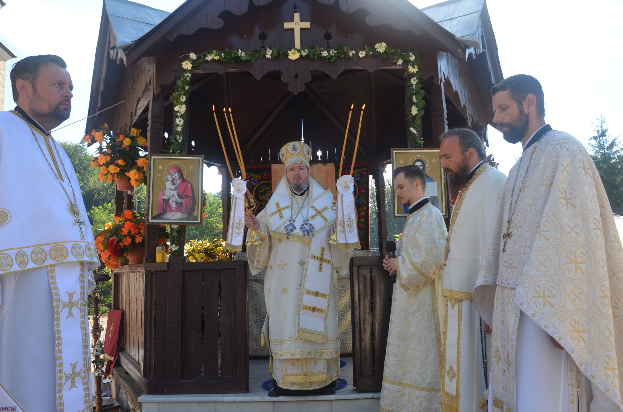 Schimbarea La FaÈÄ A Domnului Este Temelia VieÈii De RugÄciune A Bisericii Spune Episcopul Sofronie Basilica Ro