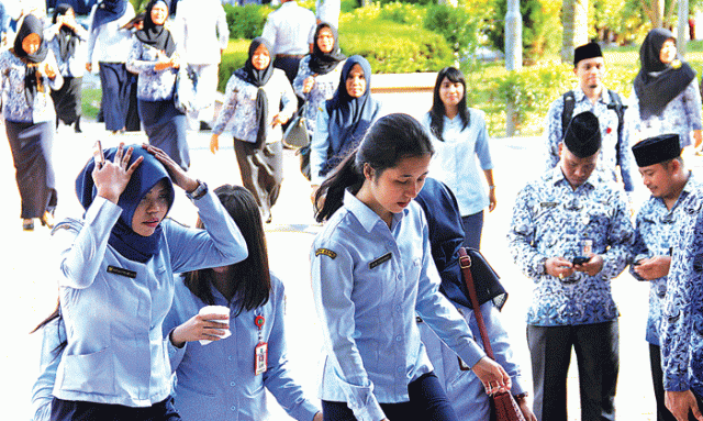 Tenaga Honorer Sulit Jadi CPNS - batampos.co.id