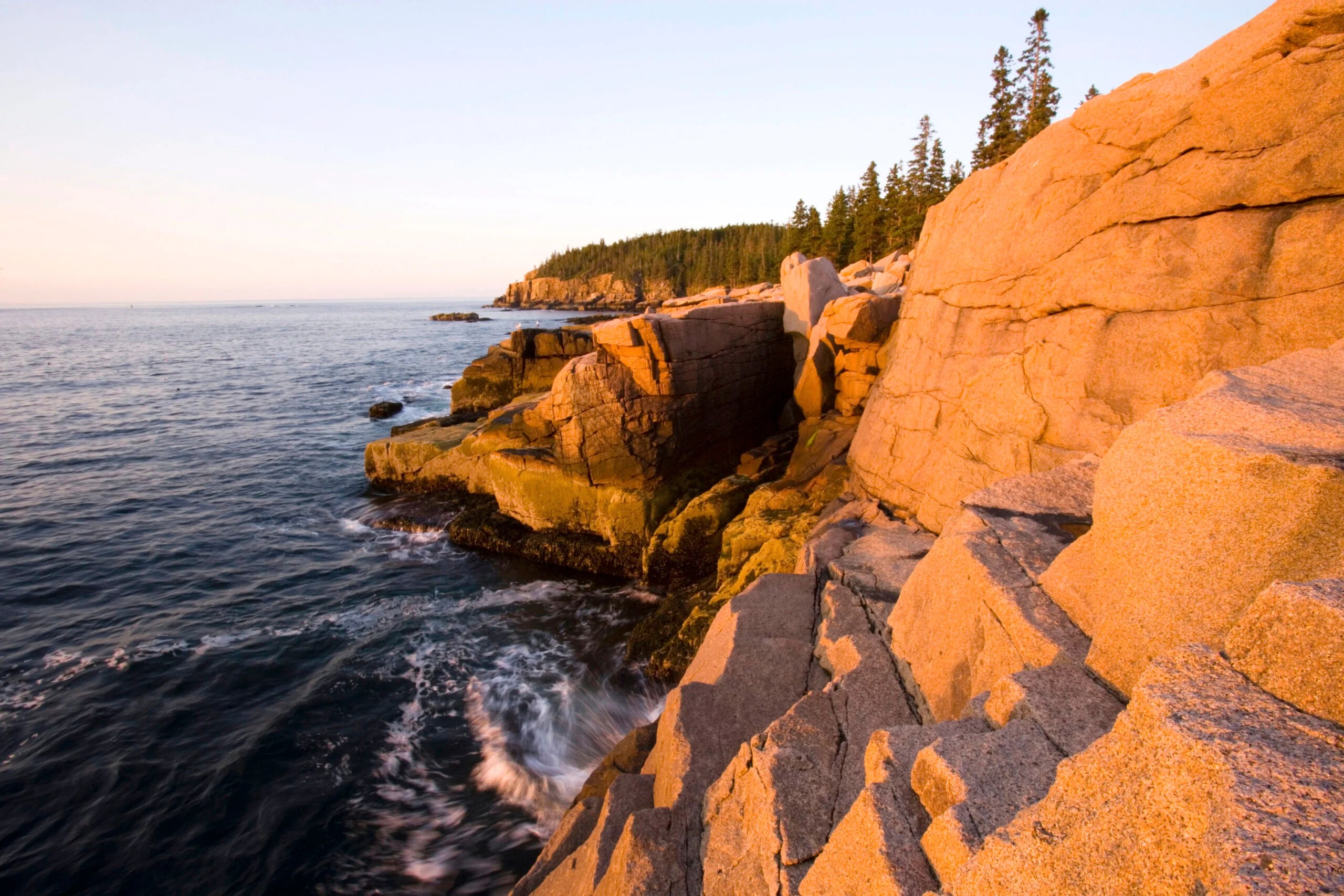 Does Maine really have more shoreline than California? Maine coast pictures