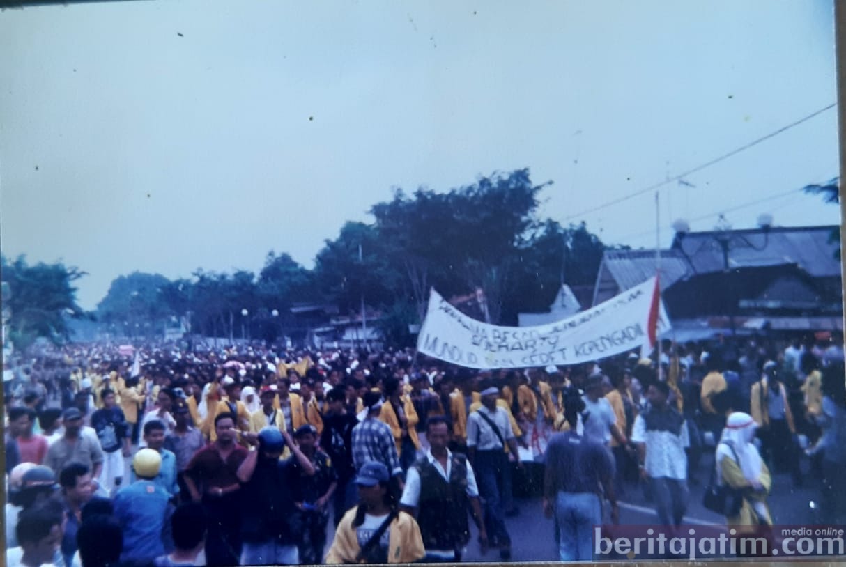 Menyemai Bibit Perlawanan di Kampus Hijau | beritajatim.com