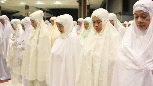 Tiga Hal yang Perlu Diperhatikan Wanita Sebelum Shalat | Bincang Syariah