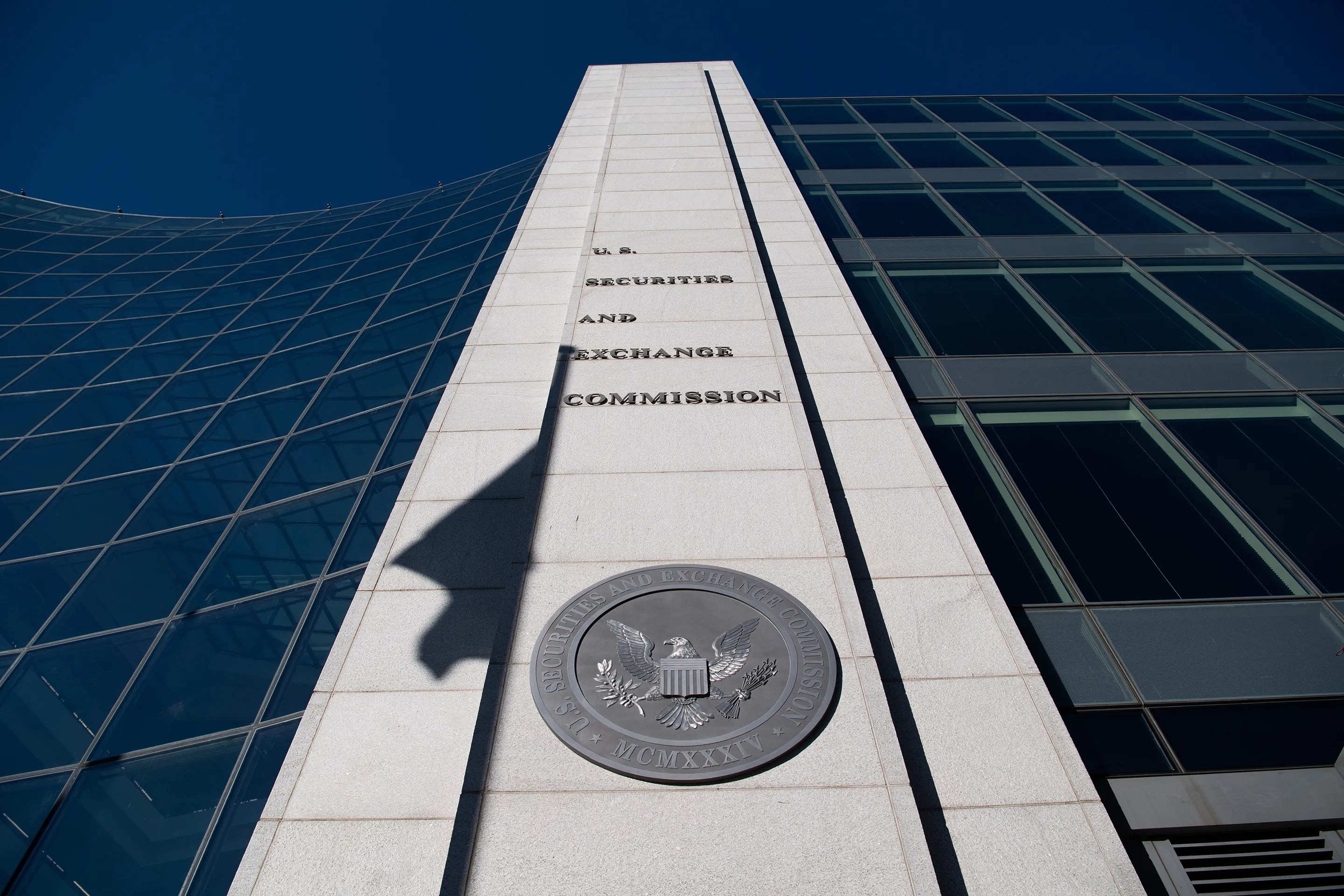 SEC Sangles de 50 000 $ de salaire alors que l'équipe d'application de la cryptographie rétrécit SEC Sangles de 50 000 $ de salaire alors que l'équipe d'application de la cryptographie rétrécit