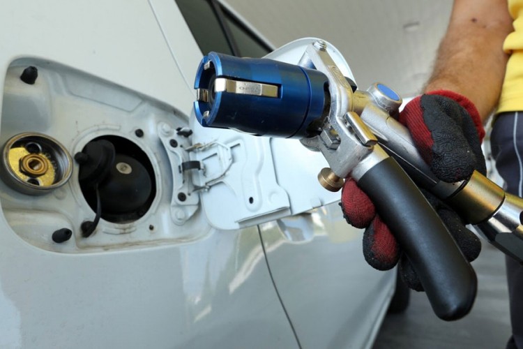 Plin Vec Poskupio Na Pumpama U Rs Ni Cijene Goriva Nece Mirovati Biznis Ba