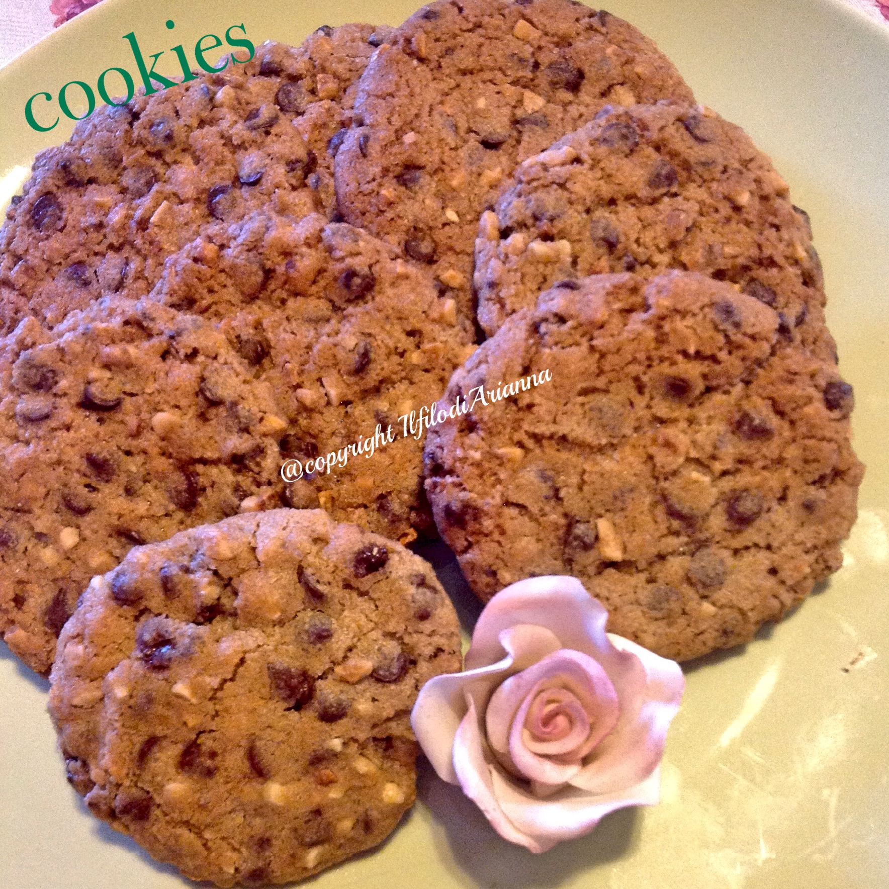 Cookies Biscotti Cioccolato Nocciole E Mandorle Il Filo Di Ariannas