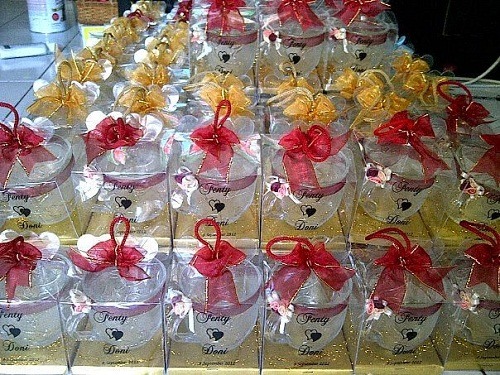 MEMILIH SOUVENIR MURAH DAN MEMPUNYAI MANFAAT - Blog Tiga Dara