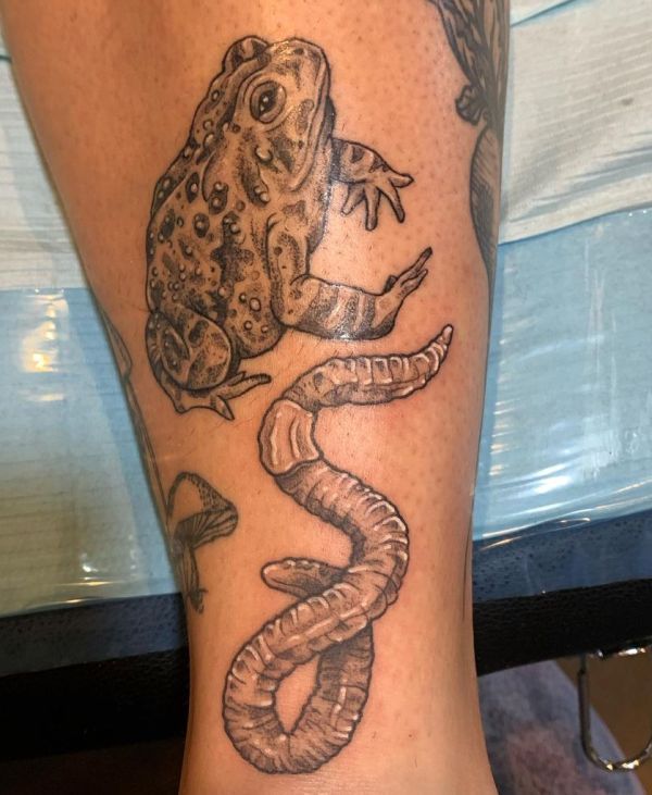 35+ Amazing Earthworm Tattoos With Meanings - Body Art Guru 731_x_600_jpg