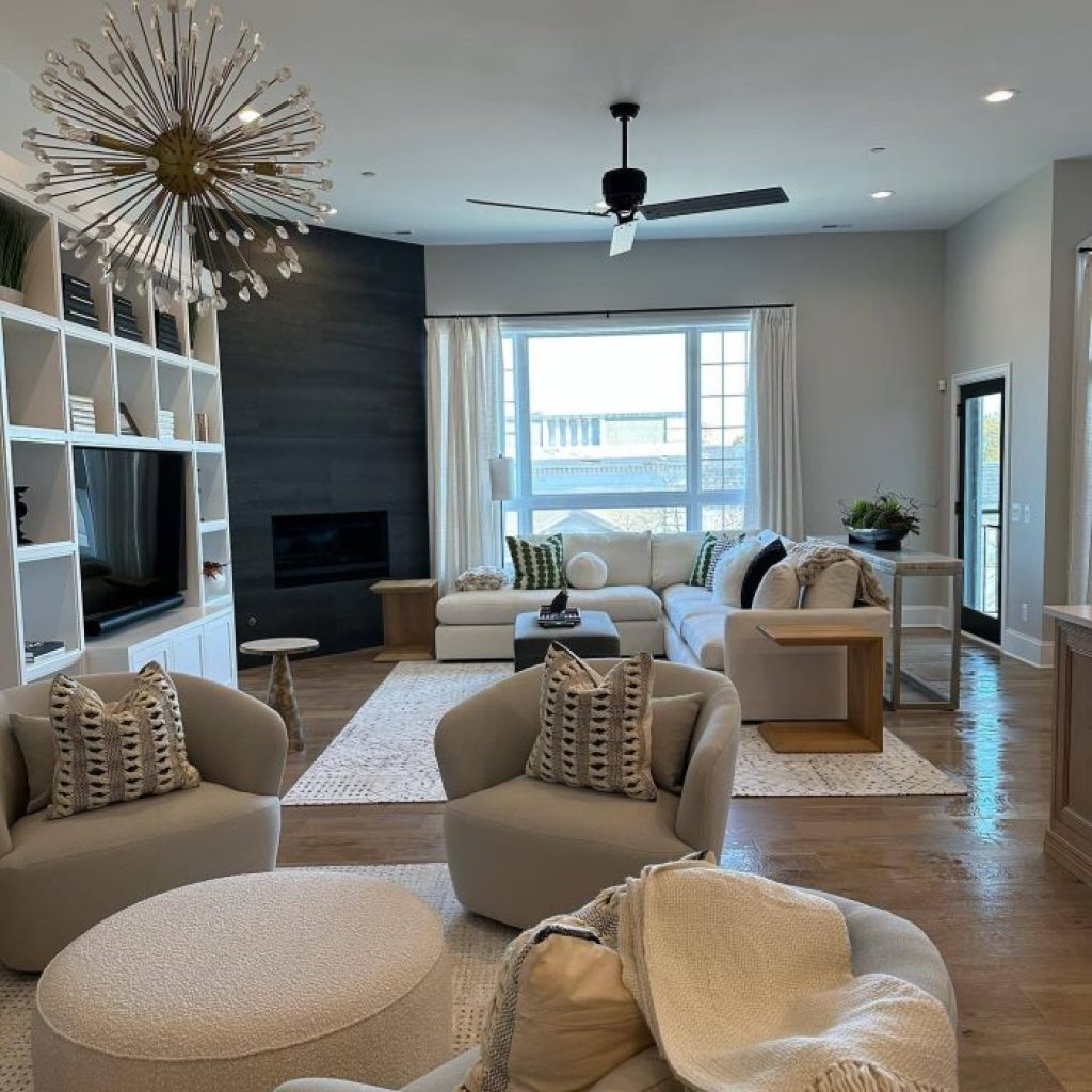 Moving In or Out? Let BookShine Cleaning Handle the Dirty Work