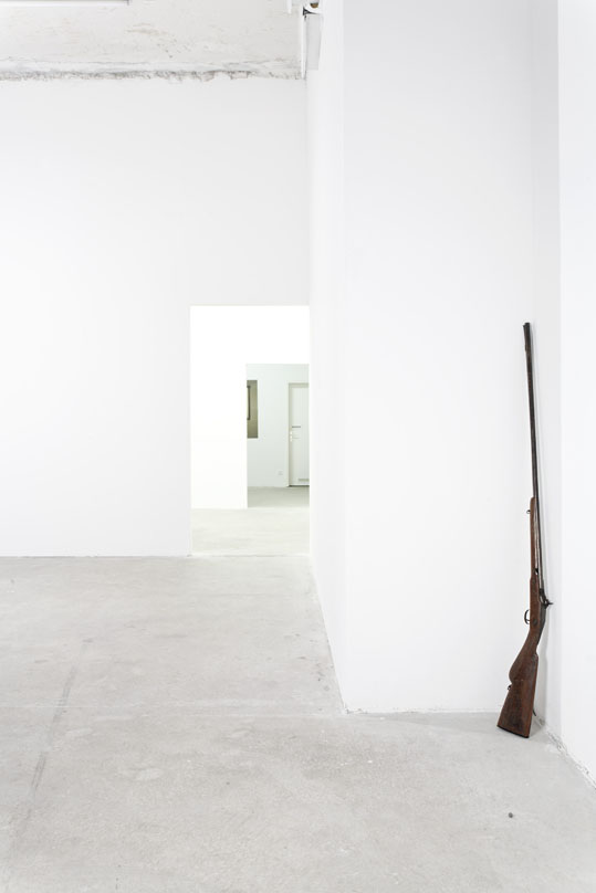 Danh Vo Kunstpreis Blauorange Brandenburgischer Kunstverein Potsdam