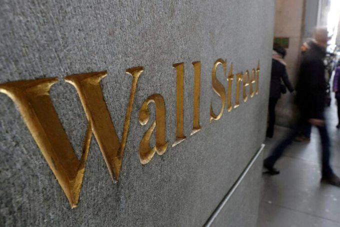 US: Stocks dip after poor jobs data