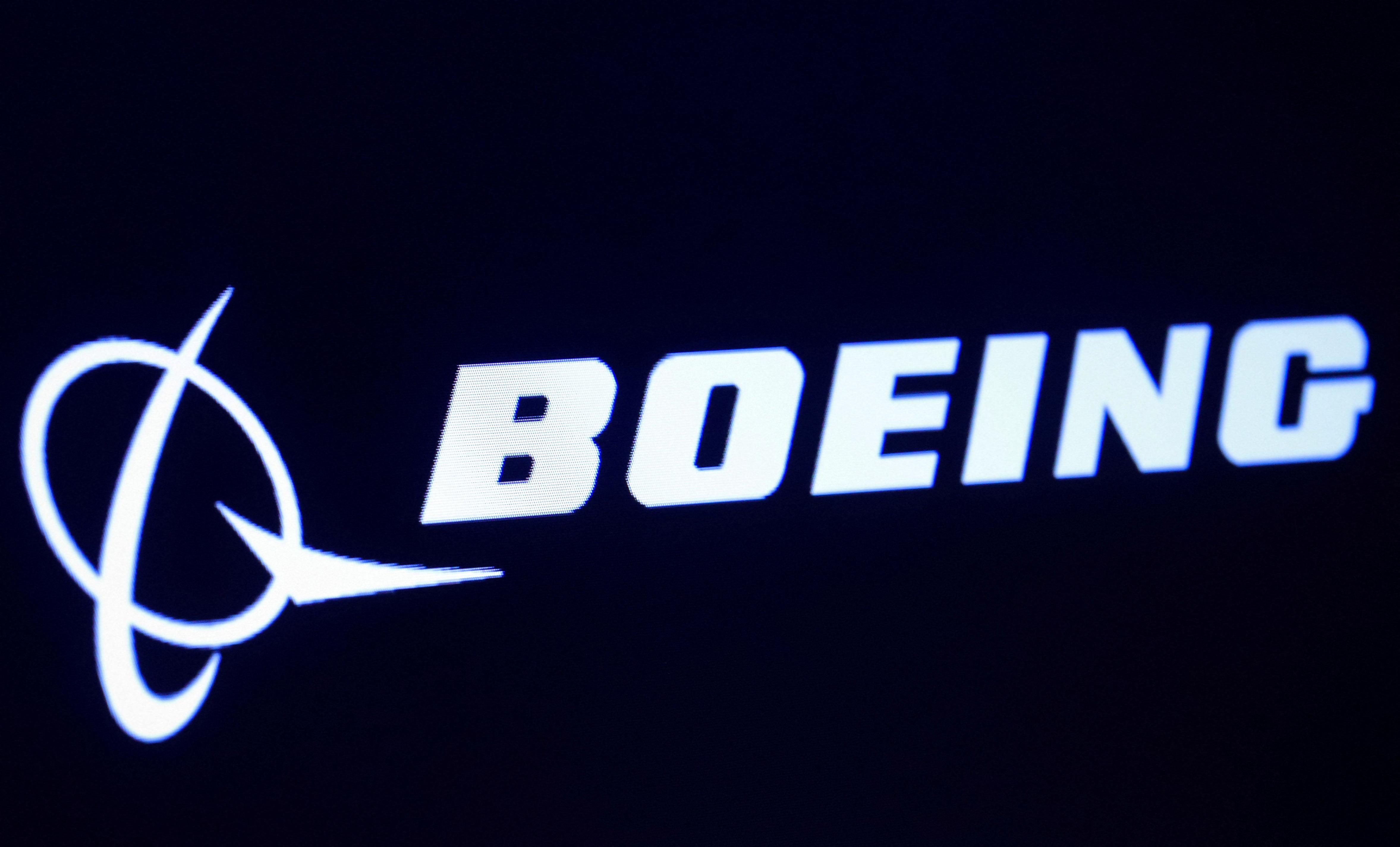 Boeing warns moon rocket programme employees of layoffs
