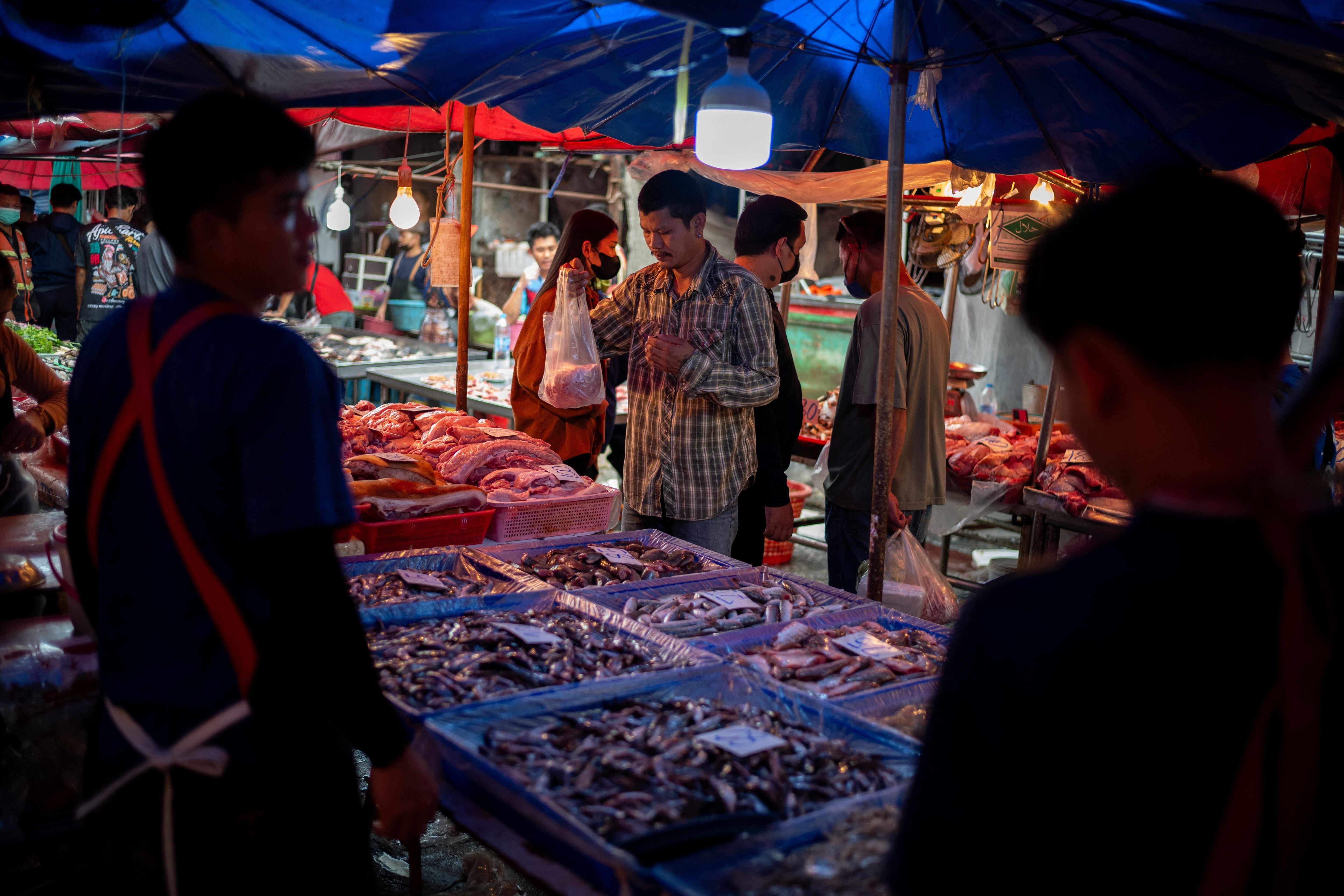 Thailand to roll out next phase of handout scheme in Q2, plans more stimulus