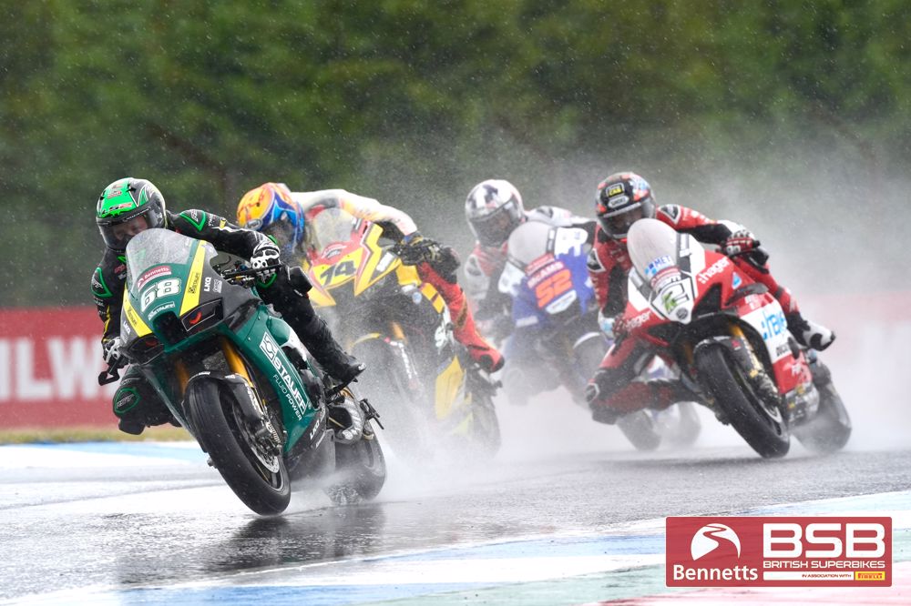 BSB Boss visita a BishopScourt, quiere enlaces ‘más cercanos’ a las carreras irlandesas | Superbikes británicos