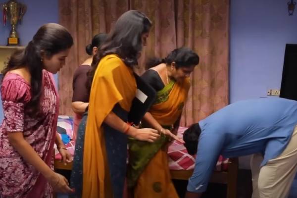 பசுபதிக்கு செம ஸ்கெட்ச் போட்டு சாரதா காலில் விழ வைத்த விஜய்… மகாநதி சீரியல் தரமான புரொமோ பசுபதிக்கு செம ஸ்கெட்ச் போட்டு சாரதா காலில் விழ வைத்த விஜய்… மகாநதி சீரியல் தரமான புரொமோ