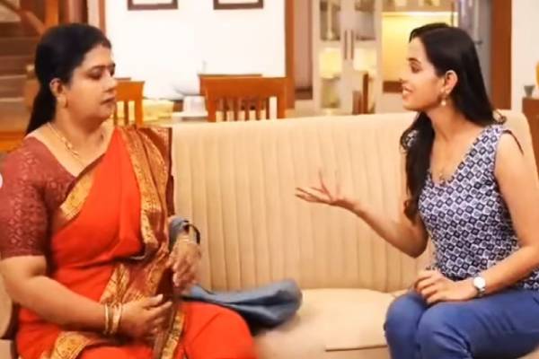 நீதுவை செருப்பால் அடித்த விஜயா, சிந்தாமணி-ரோஹினி போட்ட புதுபிளான்.. சிறகடிக்க ஆசை சீரியல் எபிசோட் நீதுவை செருப்பால் அடித்த விஜயா, சிந்தாமணி-ரோஹினி போட்ட புதுபிளான்.. சிறகடிக்க ஆசை சீரியல் எபிசோட்