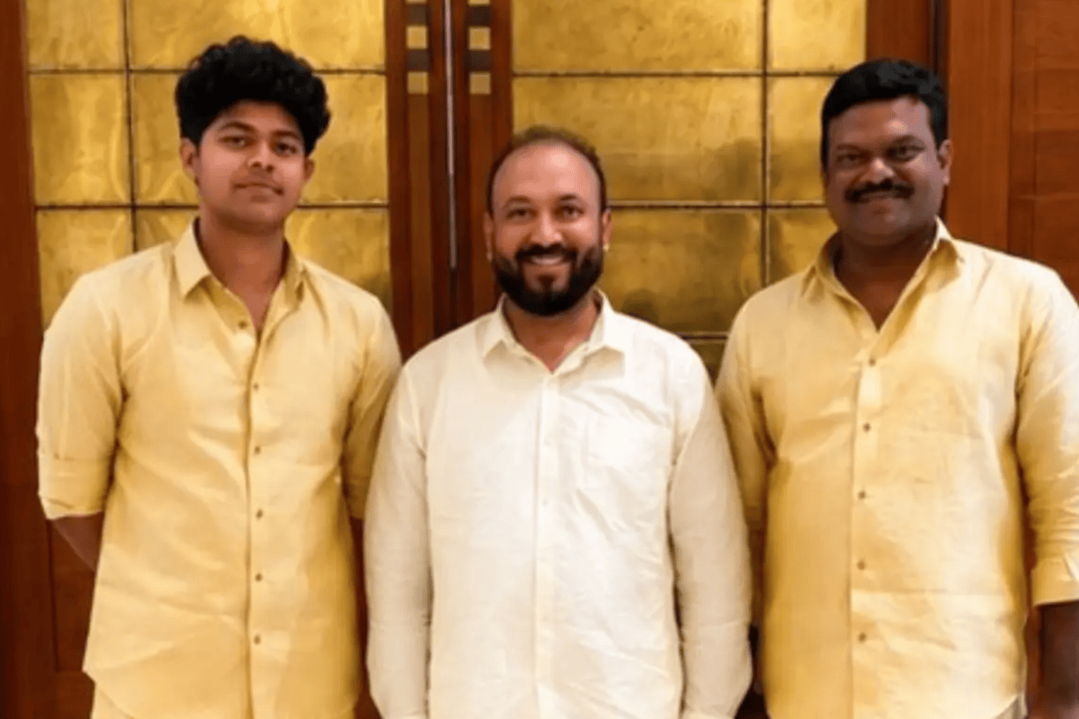 லைகா குடும்ப திருமணத்தில் தனியாக கலந்துகொண்ட விஜய் மகன் ஜேசன் சஞ்சய் லைகா குடும்ப திருமணத்தில் தனியாக கலந்துகொண்ட விஜய் மகன் ஜேசன் சஞ்சய்