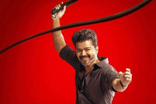 வெளிவந்தது விஜய்யின் ஜனநாயகன் பட அதிரடி அப்டேட்.. திரையரங்க ரிலீஸ் உரிமை யாருக்கு? வெளிவந்தது விஜய்யின் ஜனநாயகன் பட அதிரடி அப்டேட்.. திரையரங்க ரிலீஸ் உரிமை யாருக்கு?
