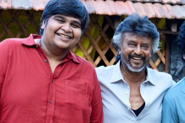பேட்ட படத்தில் ரஜினியுடன் நடித்துள்ள கார்த்திக் சுப்புராஜ்.. இதுவரை பலரும் பார்த்திராத வீடியோ இதோ பேட்ட படத்தில் ரஜினியுடன் நடித்துள்ள கார்த்திக் சுப்புராஜ்.. இதுவரை பலரும் பார்த்திராத வீடியோ இதோ