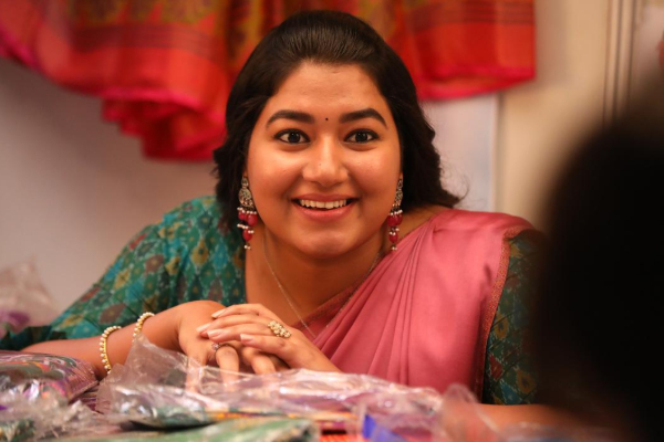 பறந்து போ பட கதாநாயகிக்கு திருமணம் முடிந்தது.. மாப்பிள்ளை யார் தெரியுமா, ஜோடியின் புகைப்படம் இதோ பறந்து போ பட கதாநாயகிக்கு திருமணம் முடிந்தது.. மாப்பிள்ளை யார் தெரியுமா, ஜோடியின் புகைப்படம் இதோ