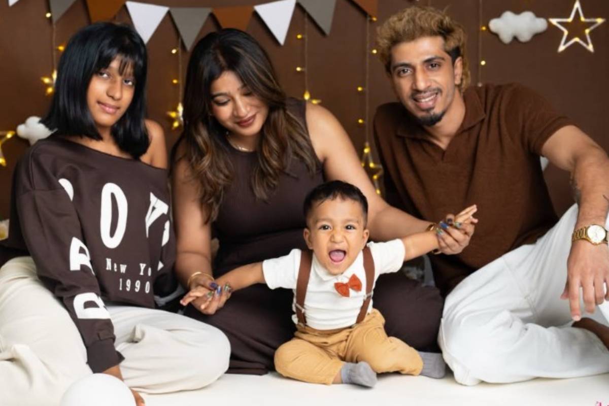 தனது மகனின் முதல் பிறந்தநாளை கோலாகலமாக கொண்டாடிய பிக்பாஸ் புகழ் நடிகர் ஷாரிக்… போட்டோஸ் இதோ தனது மகனின் முதல் பிறந்தநாளை கோலாகலமாக கொண்டாடிய பிக்பாஸ் புகழ் நடிகர் ஷாரிக்… போட்டோஸ் இதோ