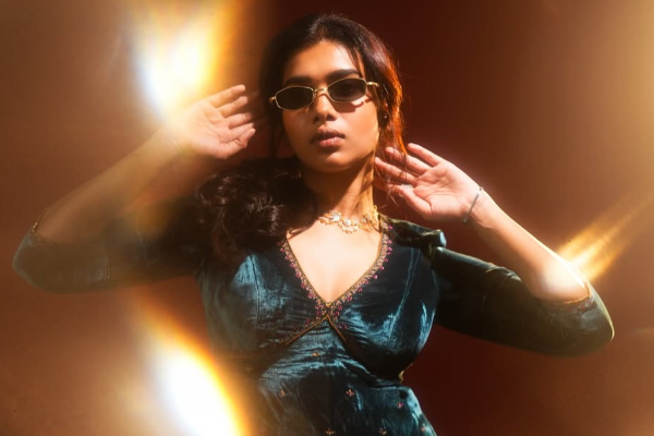நடிகை துஷாரா விஜயனின் Stunning போட்டோஷூட்.. நடிகை துஷாரா விஜயனின் Stunning போட்டோஷூட்..