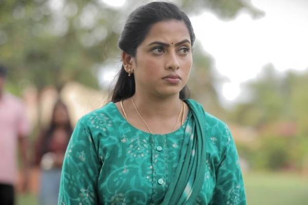 நீயெல்லாம் நாயகியா நடிக்க மாட்ட, நீயெல்லாம் Artistஆ.. அய்யனார் துணை நடிகை மதுமிதாவை விமர்சித்த இயக்குனர், யார் அது? நீயெல்லாம் நாயகியா நடிக்க மாட்ட, நீயெல்லாம் Artistஆ.. அய்யனார் துணை நடிகை மதுமிதாவை விமர்சித்த இயக்குனர், யார் அது?