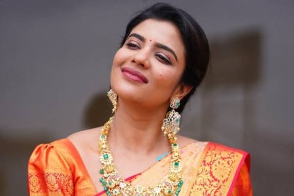 தனக்கு எப்போது திருமணம், கேள்விக்கு நடிகை ஐஸ்வர்யா ராஜேஷ் கொடுத்த பதில்.. தனக்கு எப்போது திருமணம், கேள்விக்கு நடிகை ஐஸ்வர்யா ராஜேஷ் கொடுத்த பதில்..