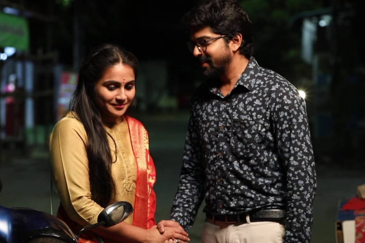 வீடே பிரச்சனையில் இருக்கும் போது மனோஜ்-ரோகினி செய்த காரியம்… சிறகடிக்க ஆசை சீரியல் வீடே பிரச்சனையில் இருக்கும் போது மனோஜ்-ரோகினி செய்த காரியம்… சிறகடிக்க ஆசை சீரியல்
