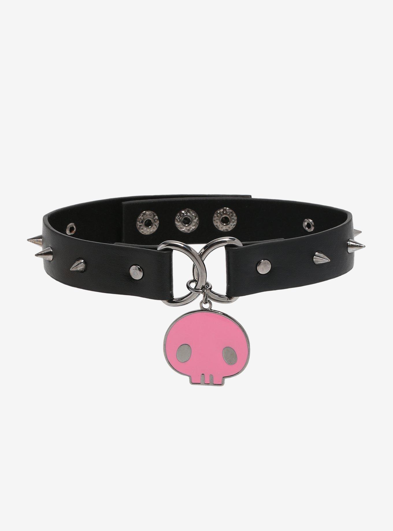 Hot topic chokers