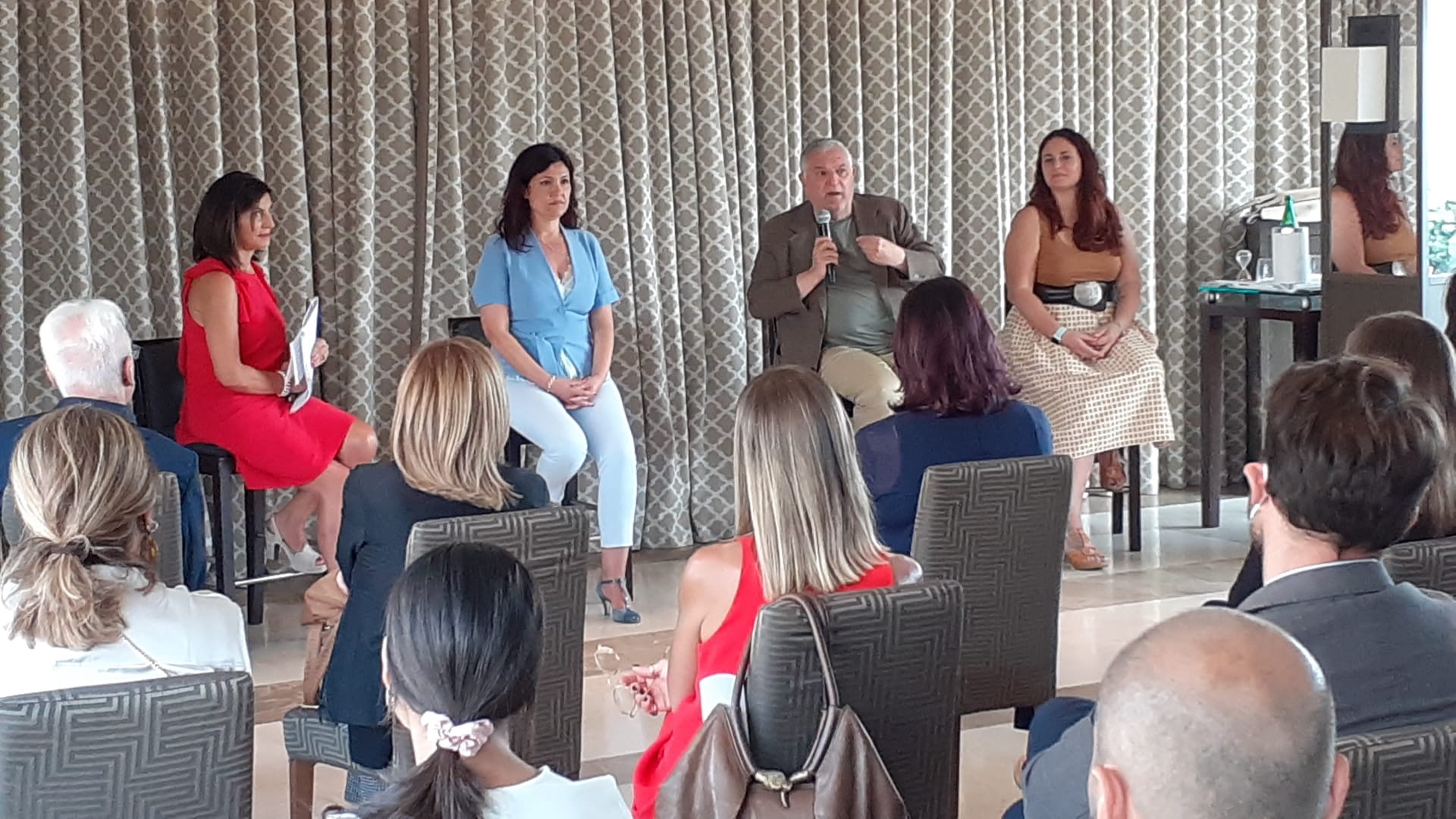Consulenze Nutrizionali Online: Nuove Regole Per La Professione Del Biologo Nutrizionista, "Live Talk" A Napoli [Video E Foto] - Ordine Nazionale Dei Biologi 1080_x_1920_jpg