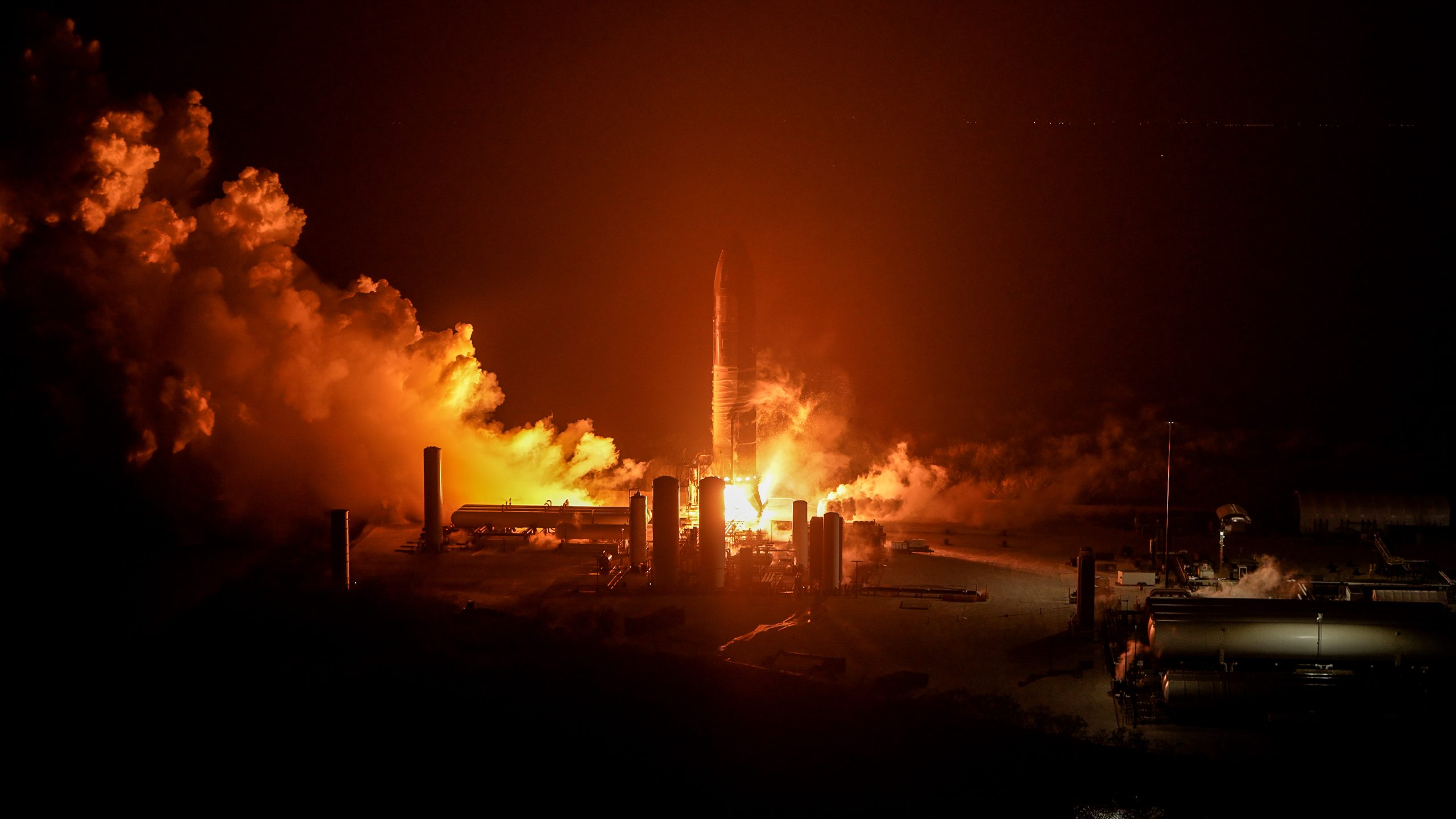 SpaceX’s Latest Starship Flight 9 Test Has A Mysterious & Flashy Ending!