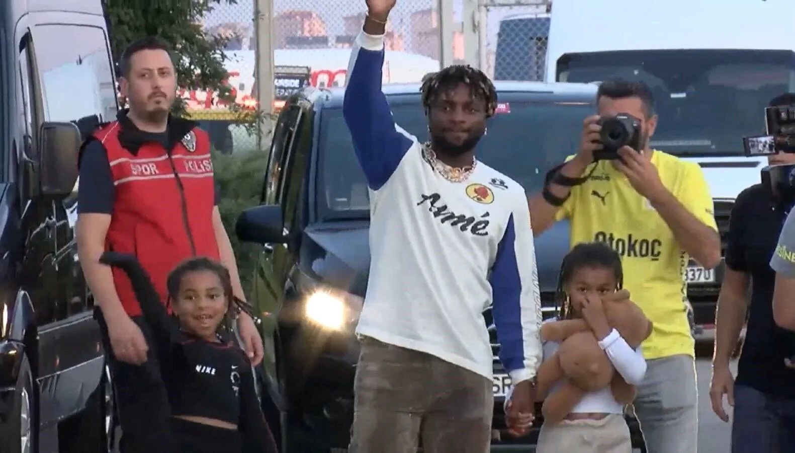 Fenerbahçe transferi açıkladı: Allan Saint-Maximin İstanbul’da – Son Dakika Spor Haberleri