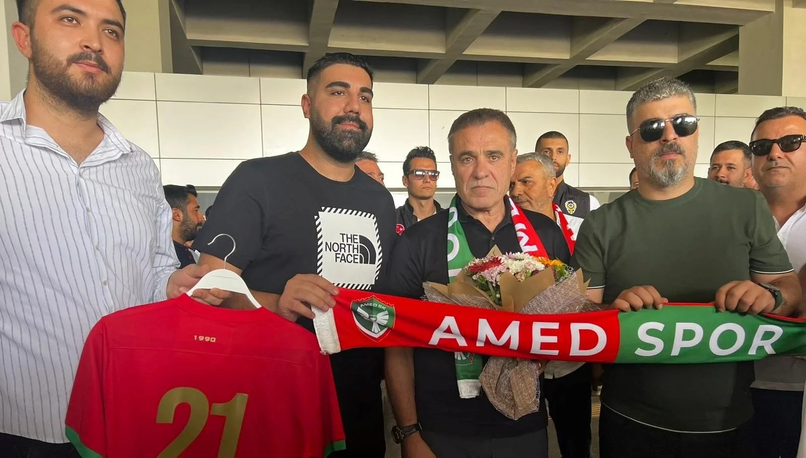 Amedspor’la anlaşan Ersun Yanal Diyarbakır’da – Son Dakika Spor Haberleri