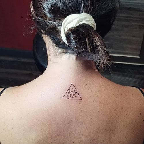 41 Triangle Tattoos For Women That Are Super Inspiring 500_x_500_jpg