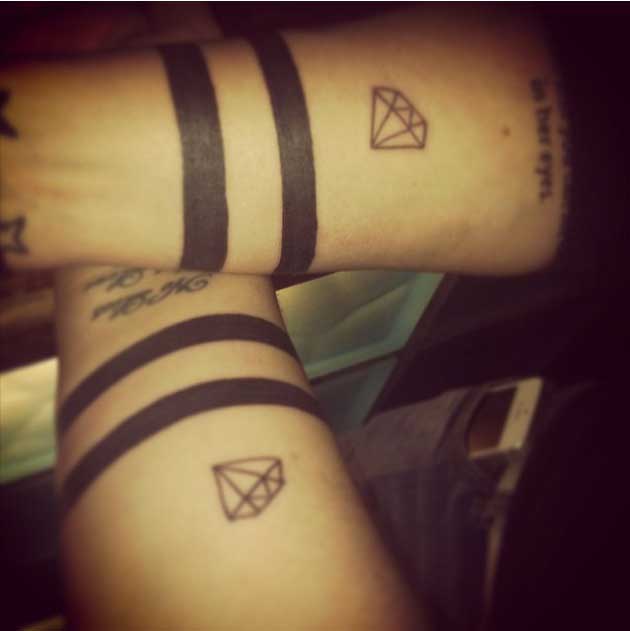 29 Tiernos Tatuajes Para Mejores Amigos | Upsocl 631_x_630_jpg