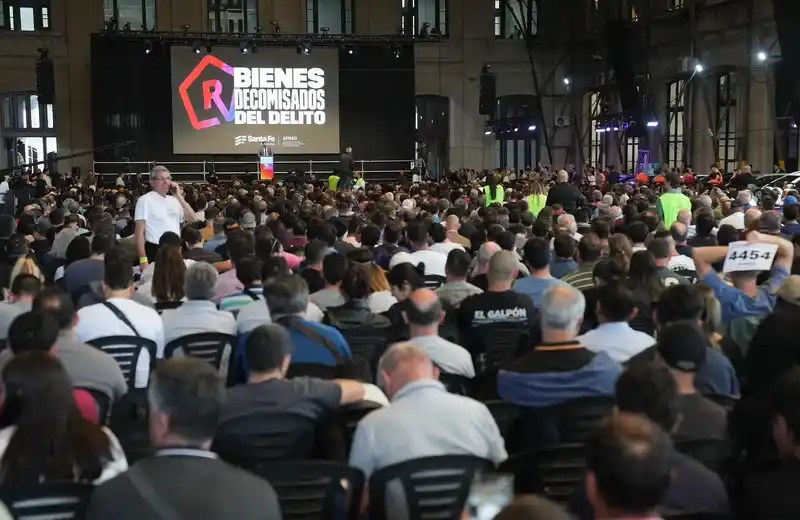 La sexta subasta de bienes incautados al delito en la provincia recaudó más de .600 millones